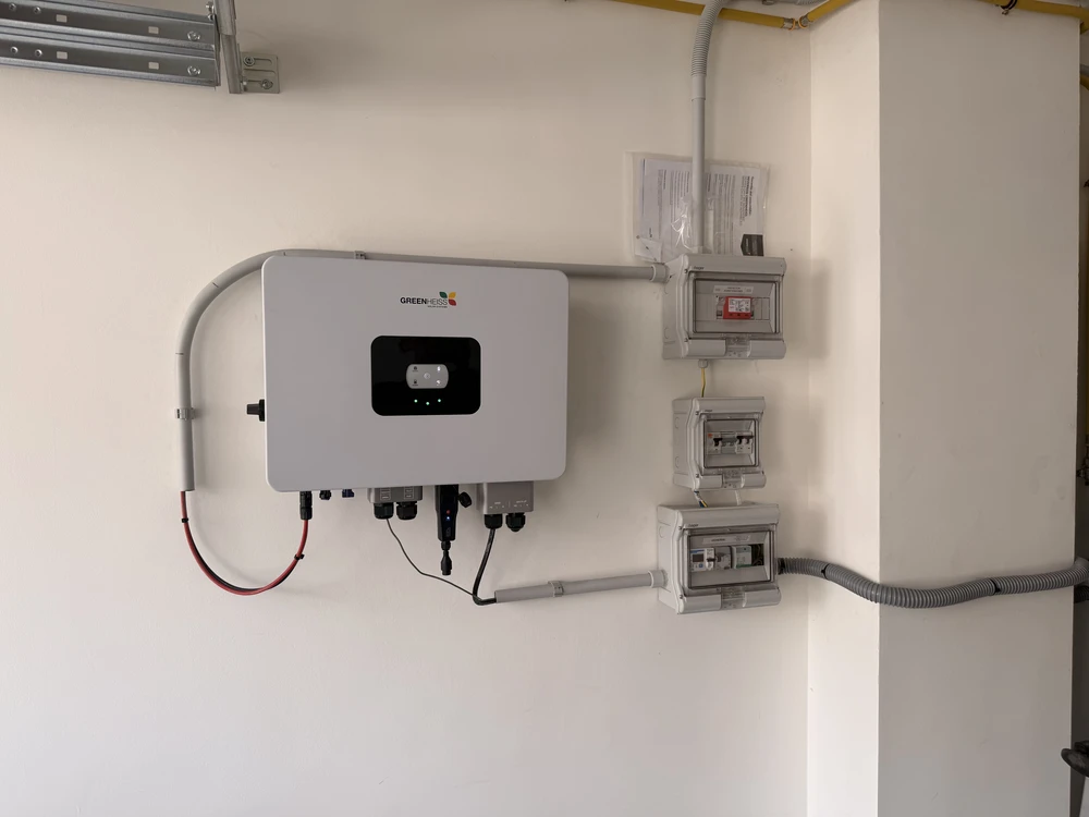 Instalación Solar aerotermia y baterías