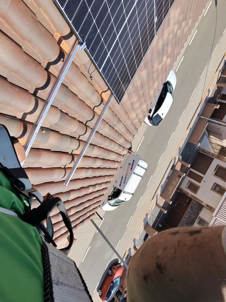 Instalación Solar aerotermia y baterías